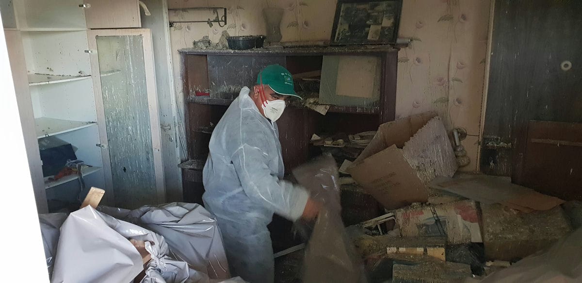 פינוי בית עמוס בזבל נפוח ומזוהם - עשה זאת בעצמך